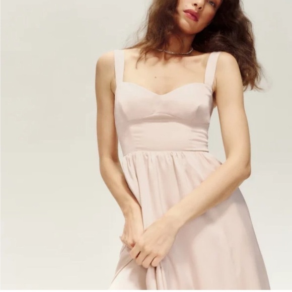 Reformation Hollyhock Dress in Champagne New With Tags! - Picture 2 of 9